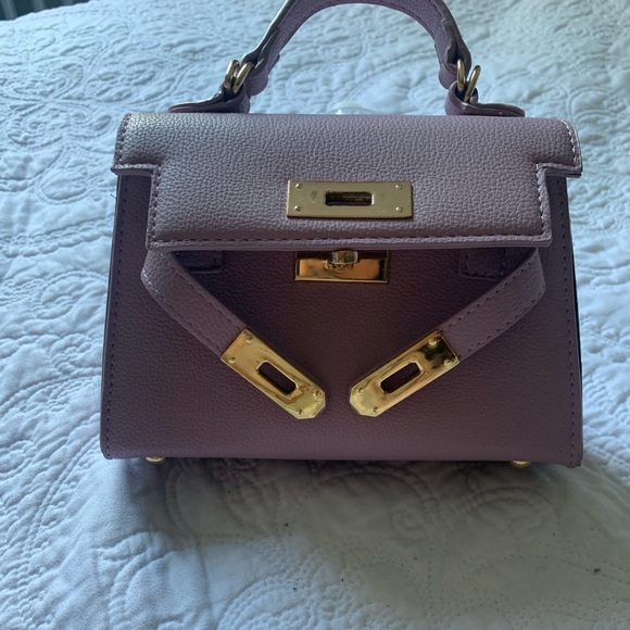 Prettiest - Picture 5 of 16